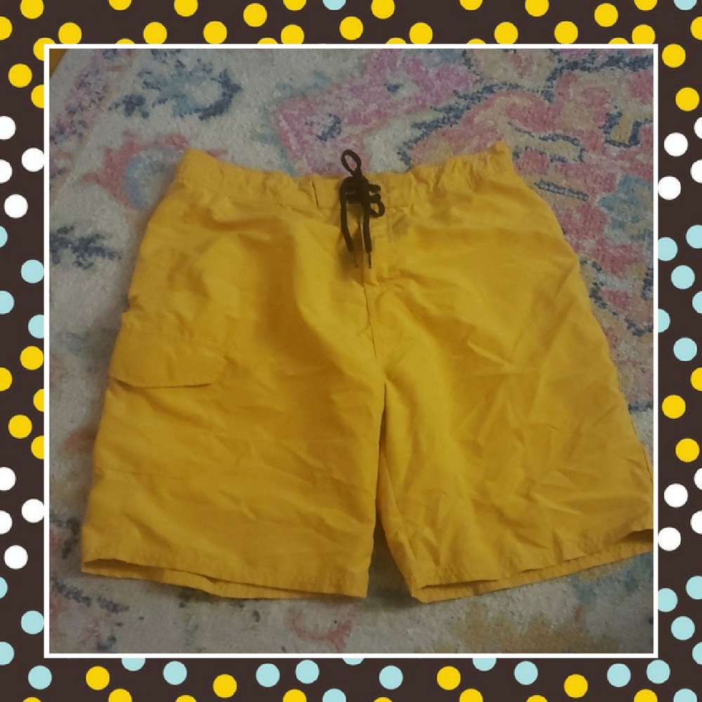 Mens Beach Rays swim trunks size large